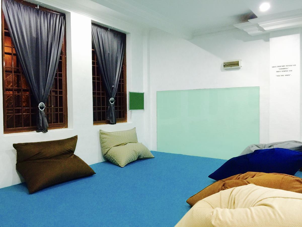 Edm Space Ipoh Esterno foto