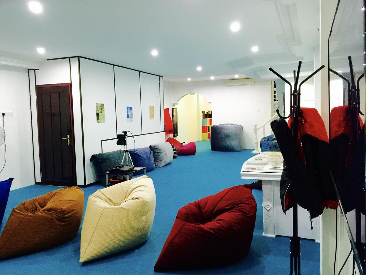 Edm Space Ipoh Esterno foto